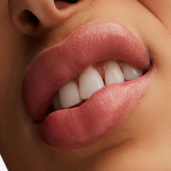 MAC        LUSTRE        LIPS 3G